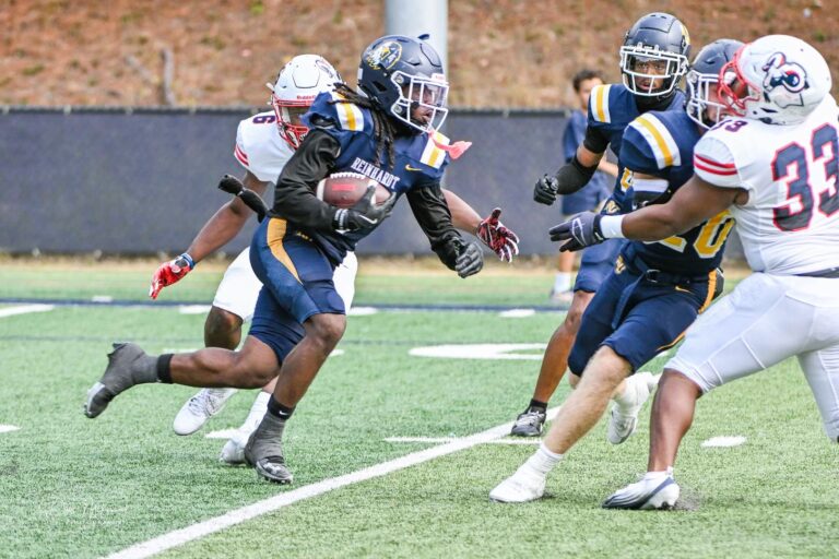 2025_10_18 Reinhardt Football-1125
