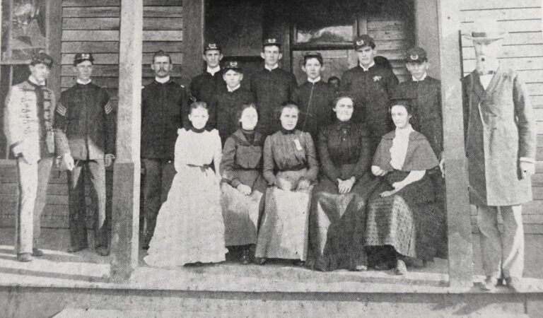 President Rogers (right) with the sophmore class of 1900